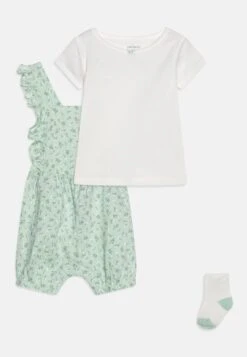 Carter's™ Mint Floral Set - Basic T-Shirt - Green